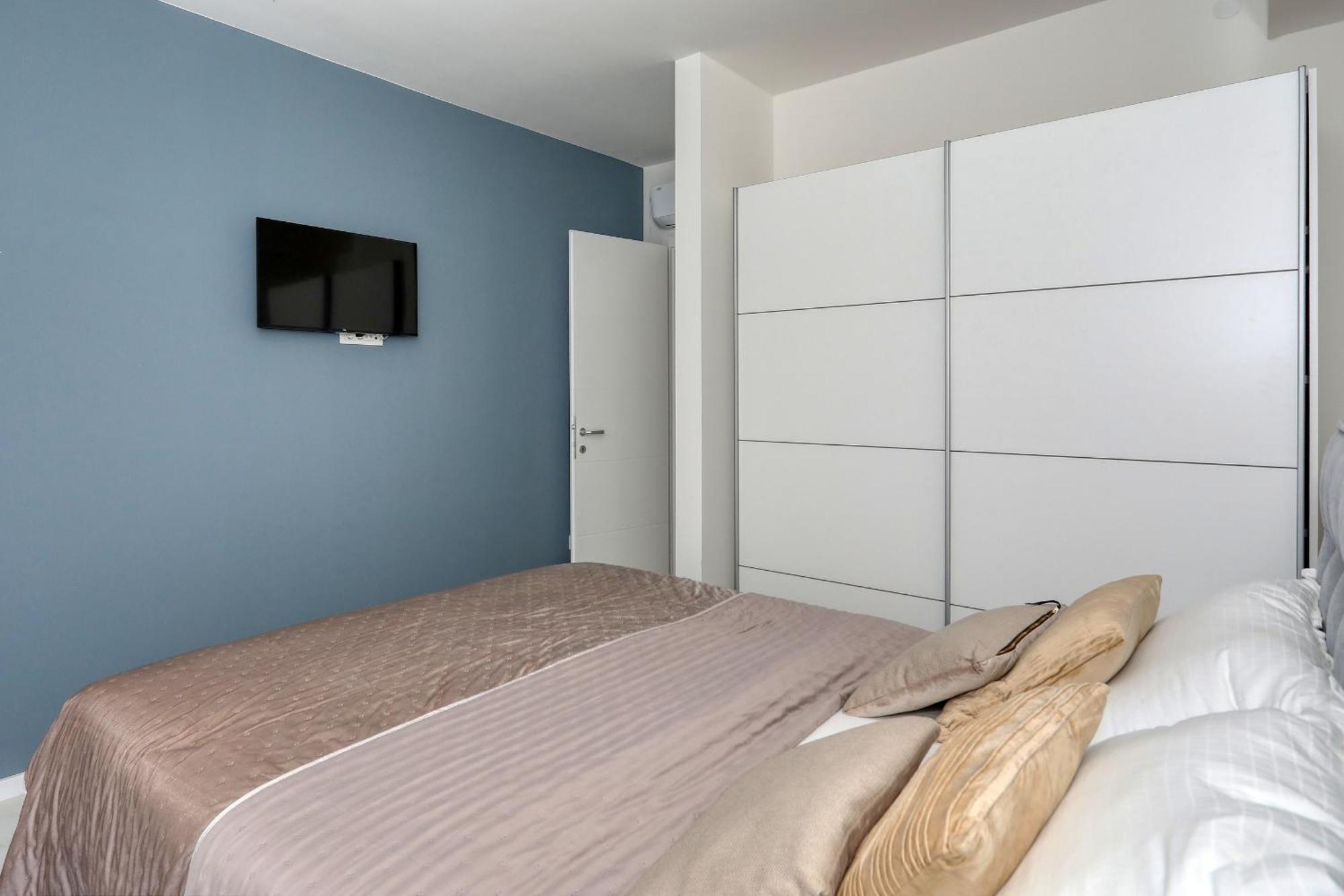 Apartment Relex With Pool & Jacuzzi 普利拉卡 外观 照片