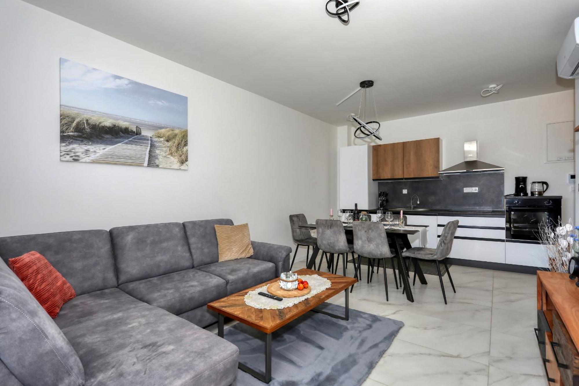 Apartment Relex With Pool & Jacuzzi 普利拉卡 外观 照片