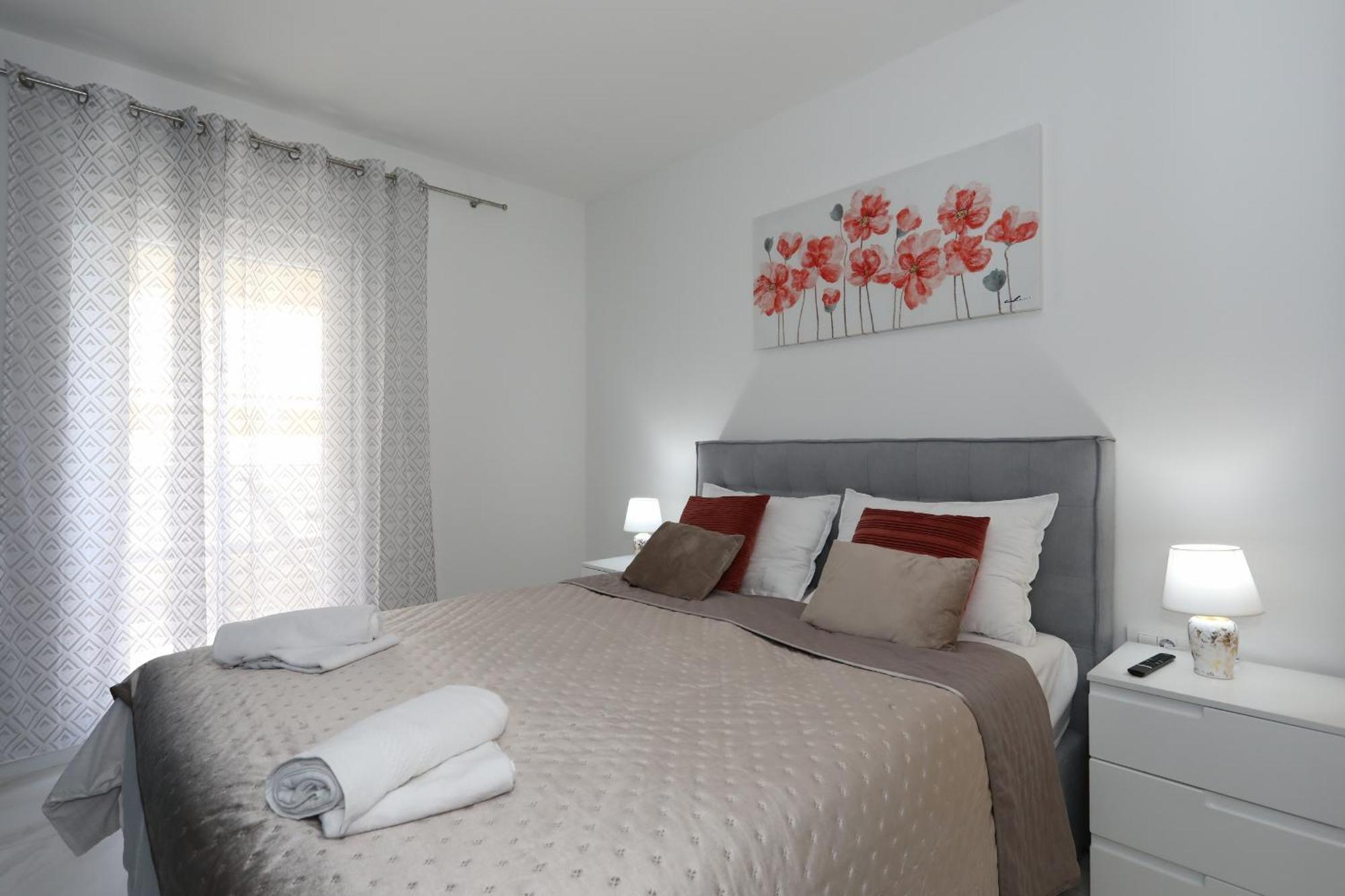 Apartment Relex With Pool & Jacuzzi 普利拉卡 外观 照片